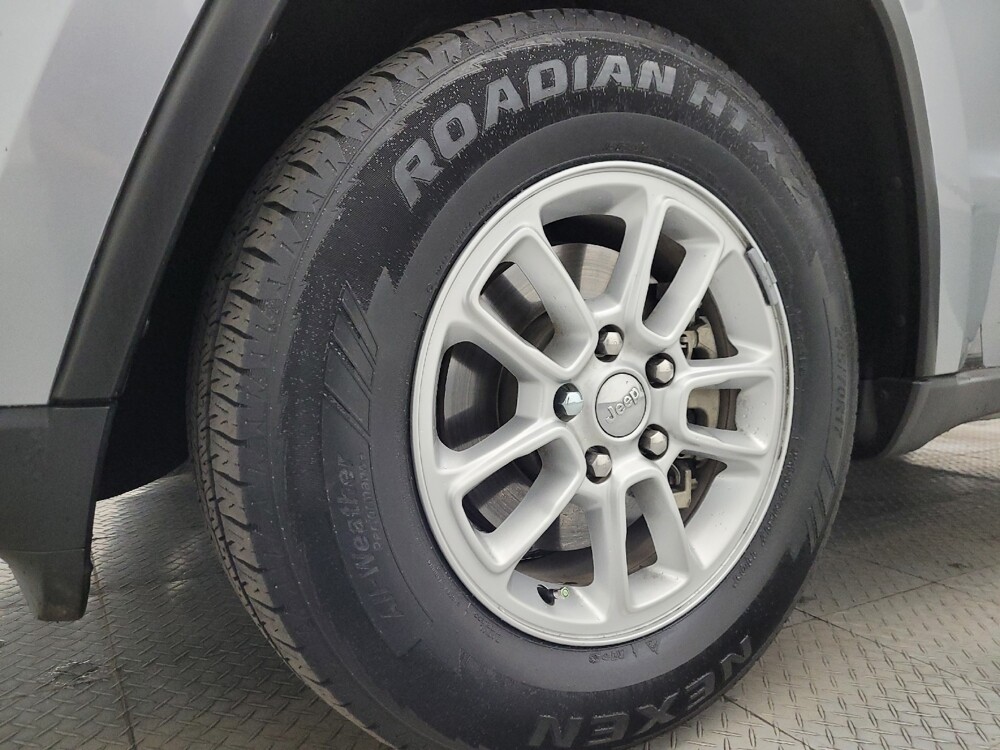 2018 Jeep Grand Cherokee in Glendale, AZ 85301 - 18118733 31