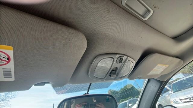 2005 Chevrolet Equinox in Greenville, SC 29607 - 18118741 38