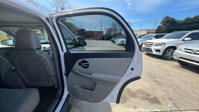 2005 Chevrolet Equinox in Greenville, SC 29607 - 18118741 18
