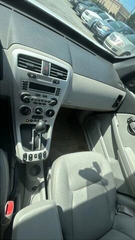 2005 Chevrolet Equinox in Greenville, SC 29607 - 18118741 35