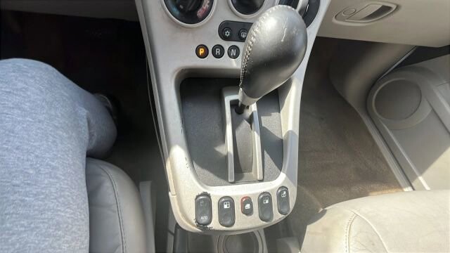 2005 Chevrolet Equinox in Greenville, SC 29607 - 18118741 36