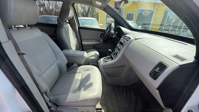 2005 Chevrolet Equinox in Greenville, SC 29607 - 18118741 16