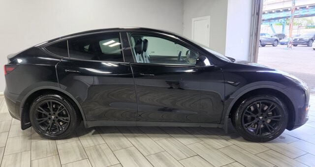 2023 Tesla Model Y in Cinnaminson, NJ 08077 - 18118746 6