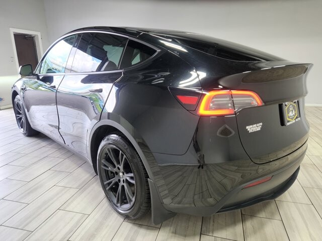 2023 Tesla Model Y in Cinnaminson, NJ 08077 - 18118746 3