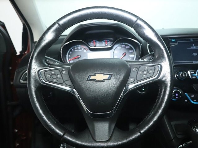 2018 Chevrolet Cruze in Bedford, OH 44146 - 18118748 22