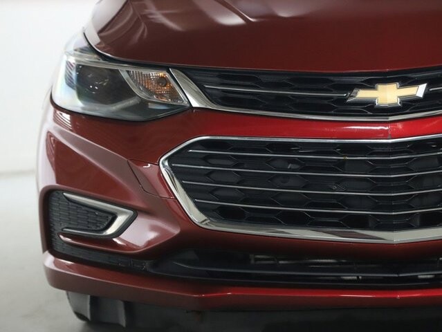 2018 Chevrolet Cruze in Bedford, OH 44146 - 18118748 6