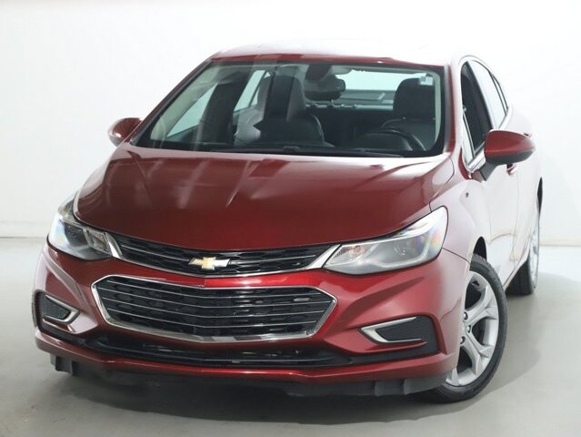 2018 Chevrolet Cruze in Bedford, OH 44146 - 18118748 3