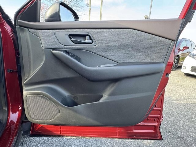 2023 Nissan Rogue in Winchester, VA 22602 - 18118754 8