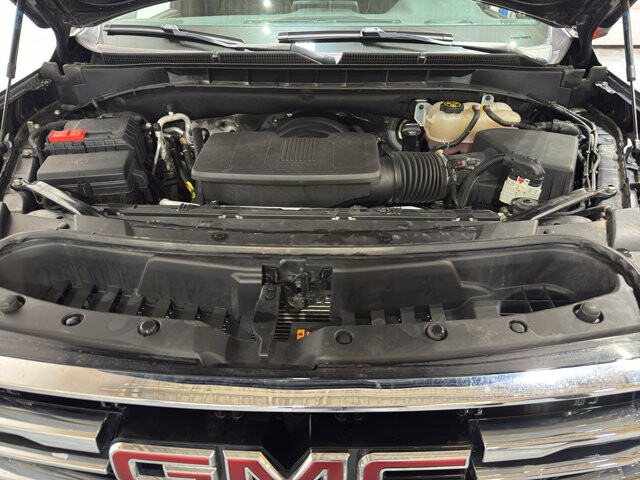 2023 GMC Yukon in Burlington, WI 53105 - 18118759 36