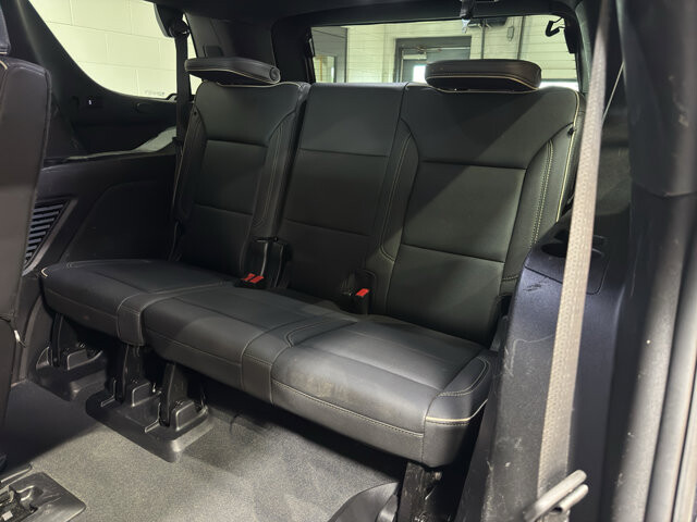 2023 GMC Yukon in Burlington, WI 53105 - 18118759 13