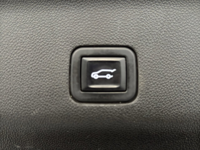 2023 GMC Yukon in Burlington, WI 53105 - 18118759 23