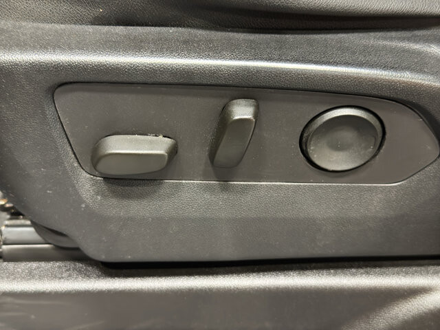 2023 GMC Yukon in Burlington, WI 53105 - 18118759 17