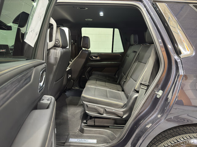 2023 GMC Yukon in Burlington, WI 53105 - 18118759 11