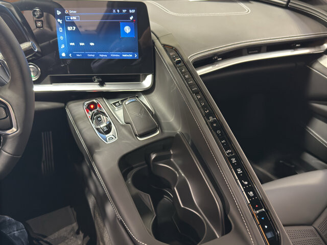 2024 Chevrolet Corvette in Burlington, WI 53105 - 18118760 22