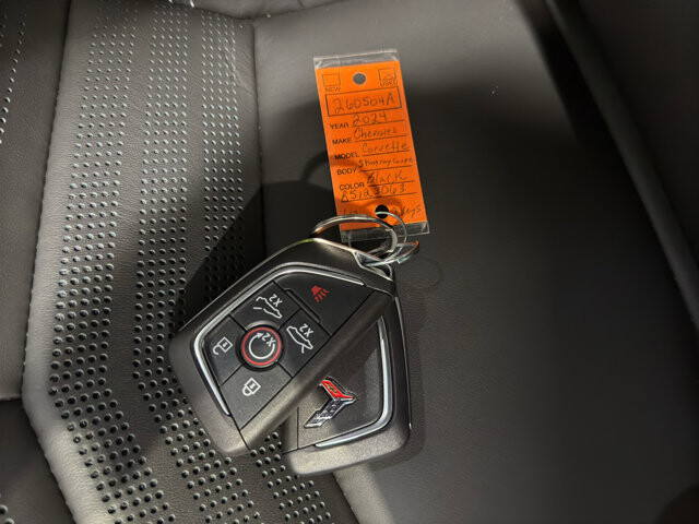 2024 Chevrolet Corvette in Burlington, WI 53105 - 18118760 34