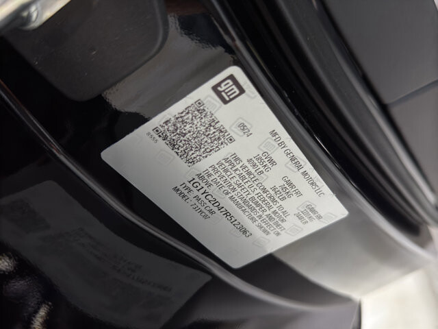 2024 Chevrolet Corvette in Burlington, WI 53105 - 18118760 33