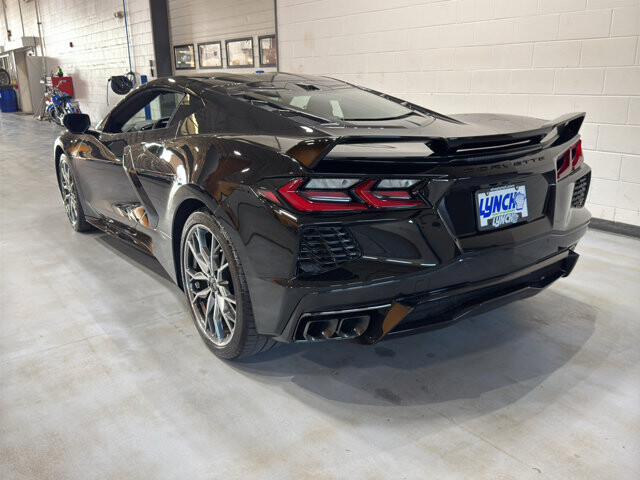 2024 Chevrolet Corvette in Burlington, WI 53105 - 18118760 3