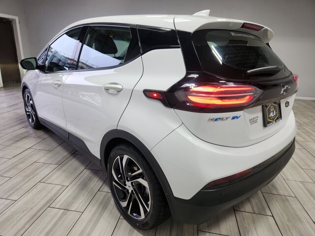 2023 Chevrolet Bolt in Cinnaminson, NJ 08077 - 18118763 3