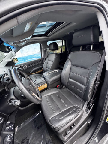 2017 GMC Yukon in Eastpointe, MI 48021 - 18118767 8