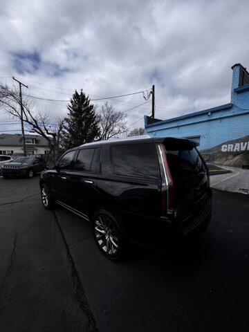 2020 Cadillac Escalade in Eastpointe, MI 48021 - 18118768 6