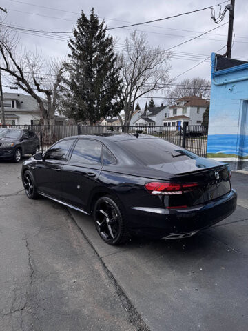 2020 Volkswagen Passat in Eastpointe, MI 48021 - 18118769 7