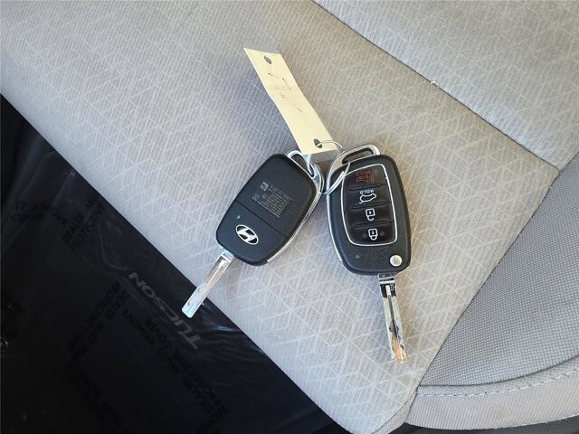 2016 Hyundai Tucson in Mesa, AZ 85212 - 18118771 13