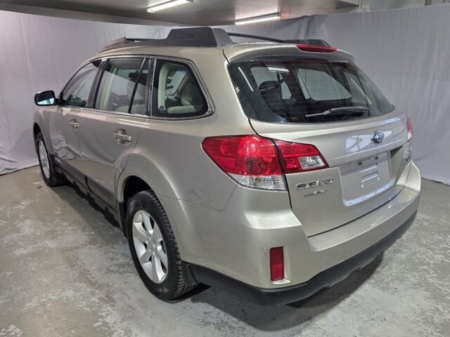 2014 Subaru Outback in Arvada, CO 80002 - 18118776 17