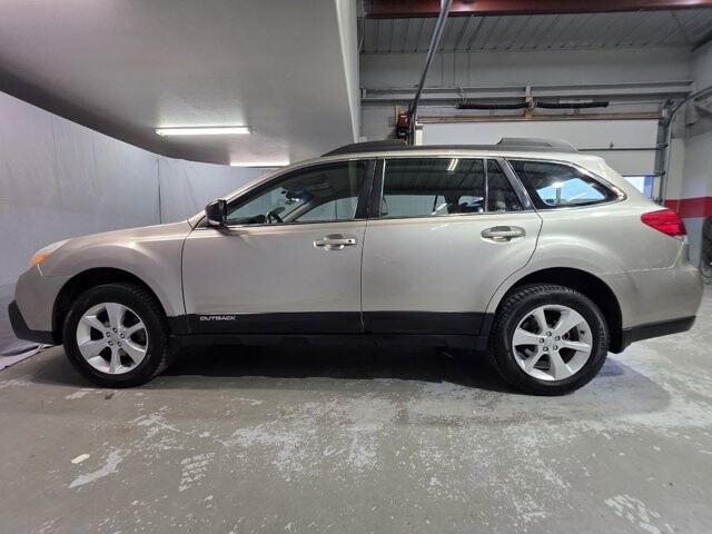 2014 Subaru Outback in Arvada, CO 80002 - 18118776 18