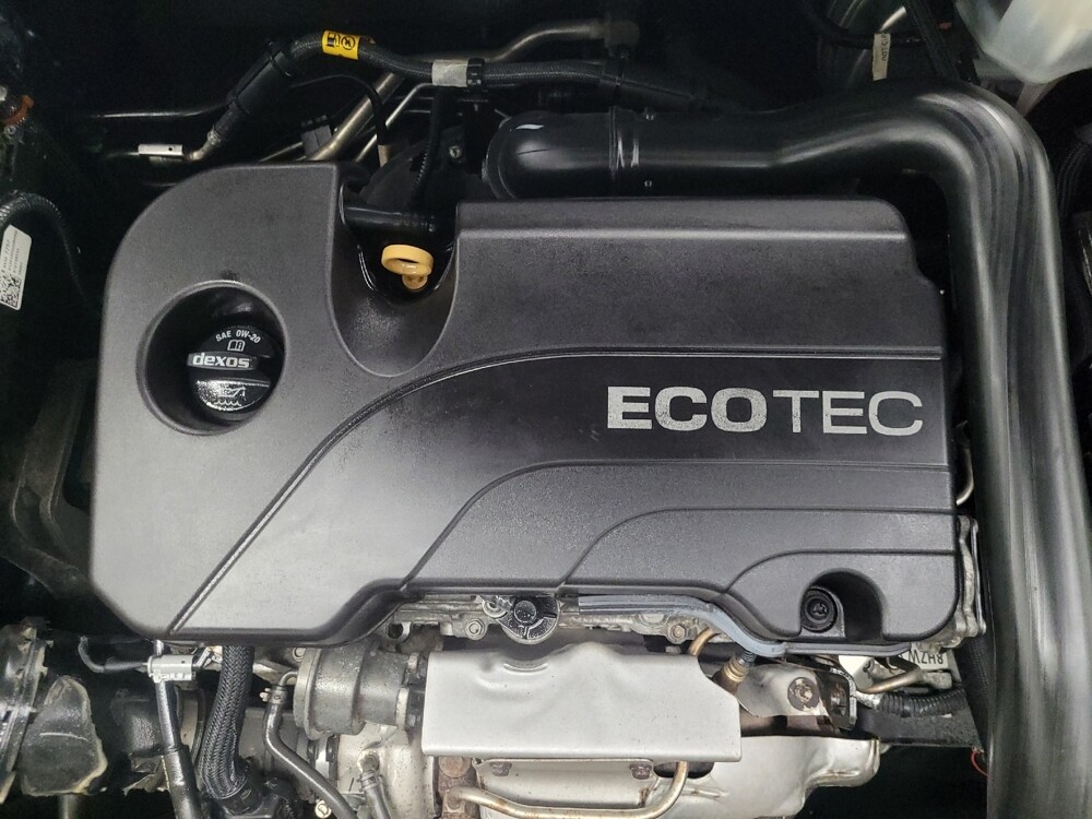 2018 Chevrolet Equinox in Mishawaka, IN 46545 - 18118780 30