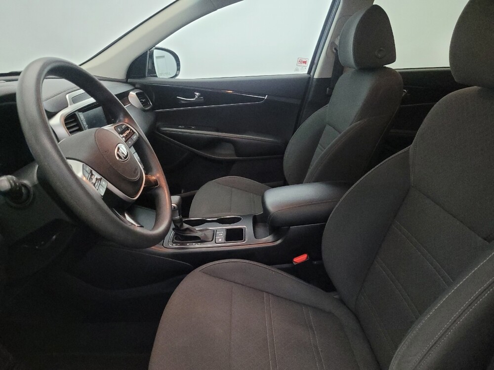 2020 Kia Sorento in Plymouth Meeting, PA 19462 - 18118789 17