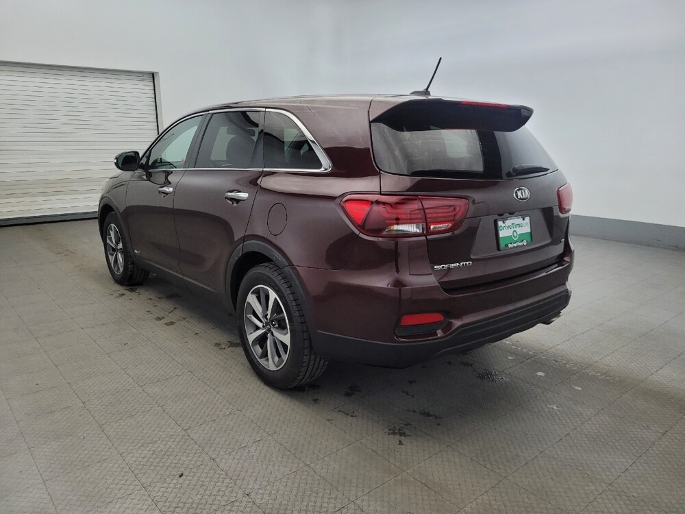 2020 Kia Sorento in Plymouth Meeting, PA 19462 - 18118789 5