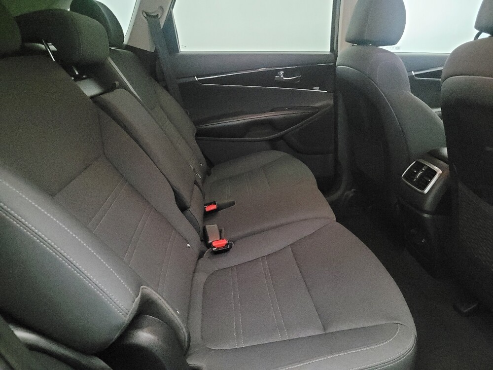 2020 Kia Sorento in Plymouth Meeting, PA 19462 - 18118789 19