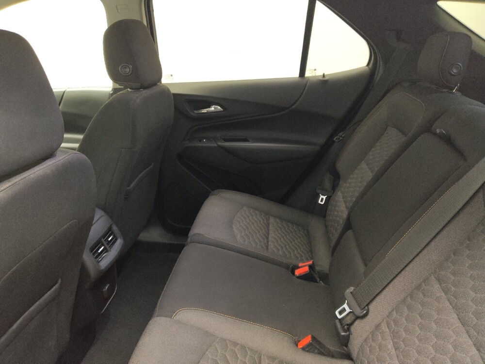 2018 Chevrolet Equinox in Midlothian, IL 60445 - 18118792 18