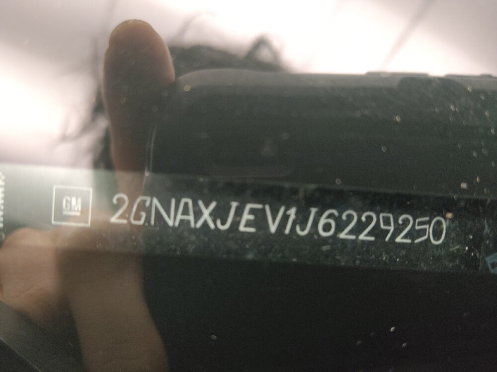 2018 Chevrolet Equinox in Midlothian, IL 60445 - 18118792 33