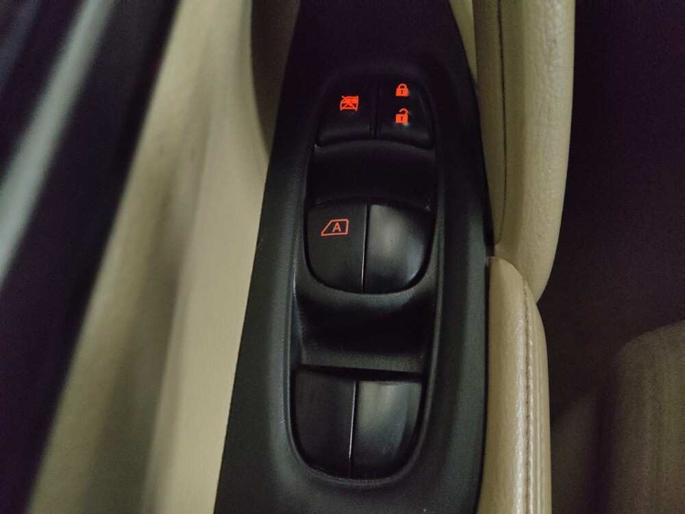 2015 Nissan Rogue in Birmingham, AL 35215 - 18118796 27