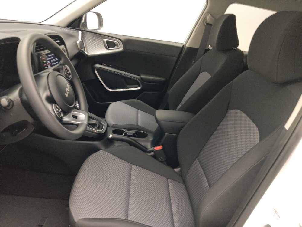 2022 Kia Soul in Columbus, GA 31909 - 18118797 17