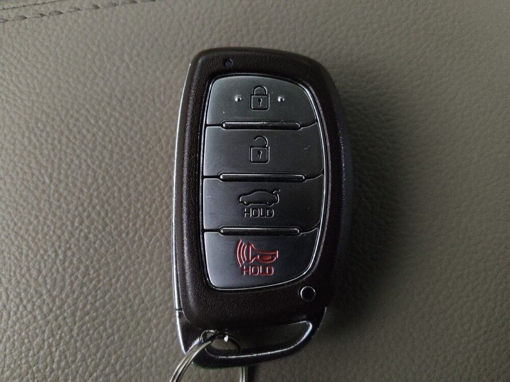 2018 Hyundai Elantra in Macon, GA 31210 - 18118817 32