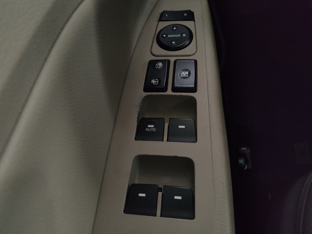 2018 Hyundai Elantra in Macon, GA 31210 - 18118817 27