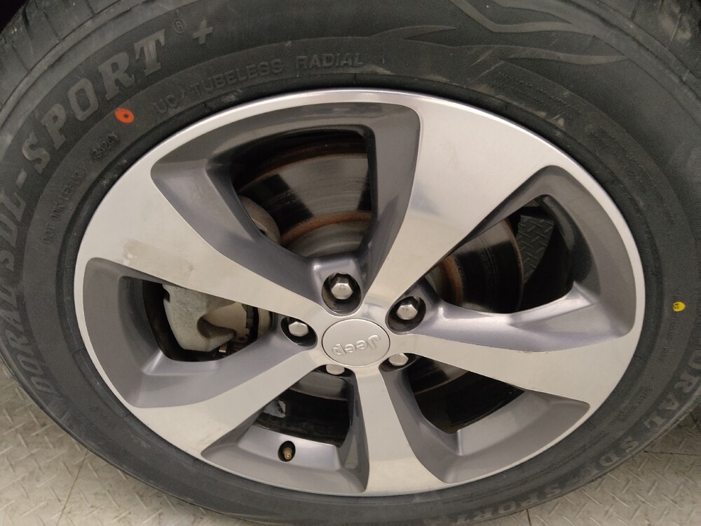 2019 Jeep Cherokee in Stone Mountain, GA 30083 - 18118820 31