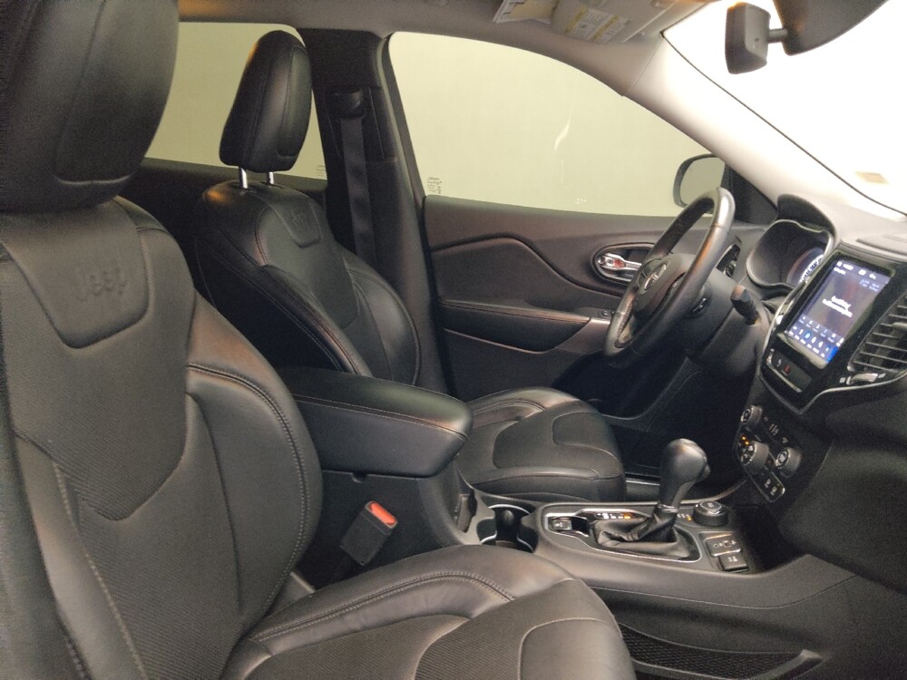 2019 Jeep Cherokee in Stone Mountain, GA 30083 - 18118820 21