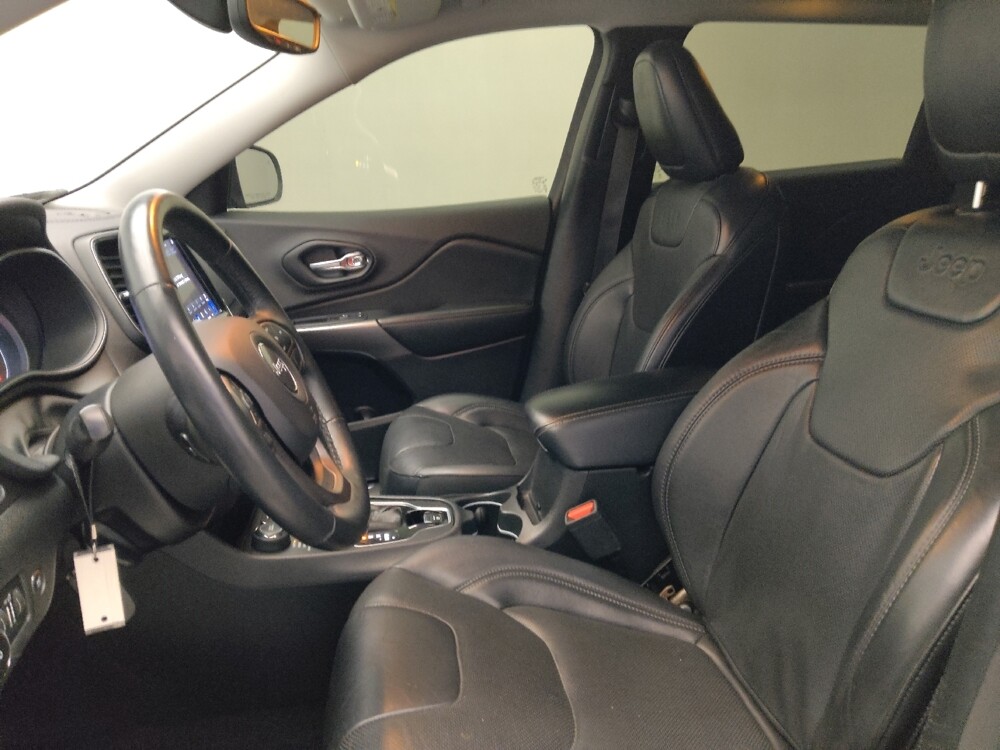 2019 Jeep Cherokee in Stone Mountain, GA 30083 - 18118820 17