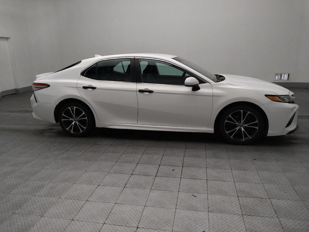 2019 Toyota Camry in Union City, GA 30291 - 18118823 11