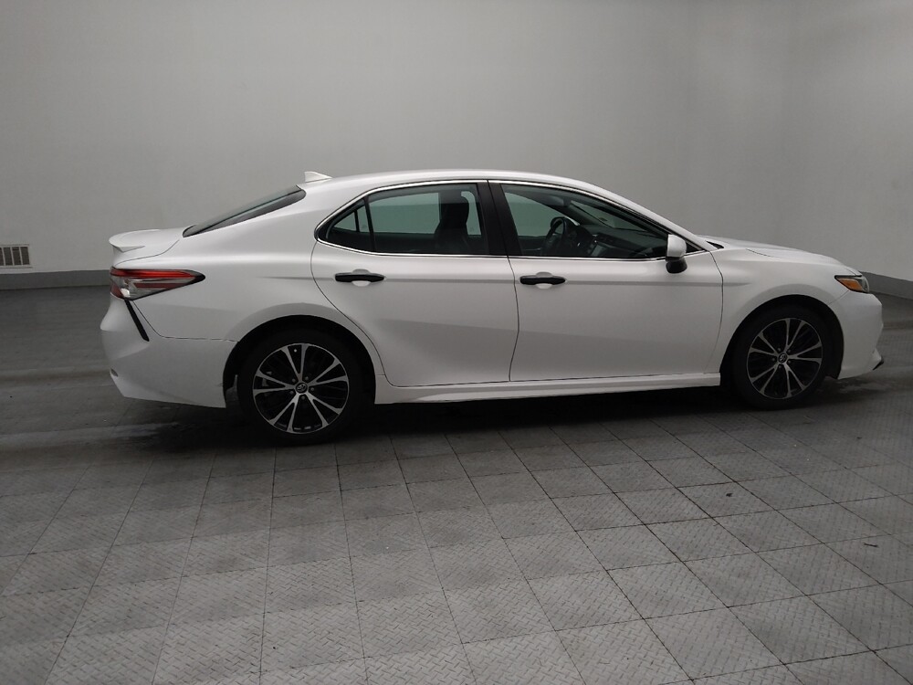 2019 Toyota Camry in Union City, GA 30291 - 18118823 10