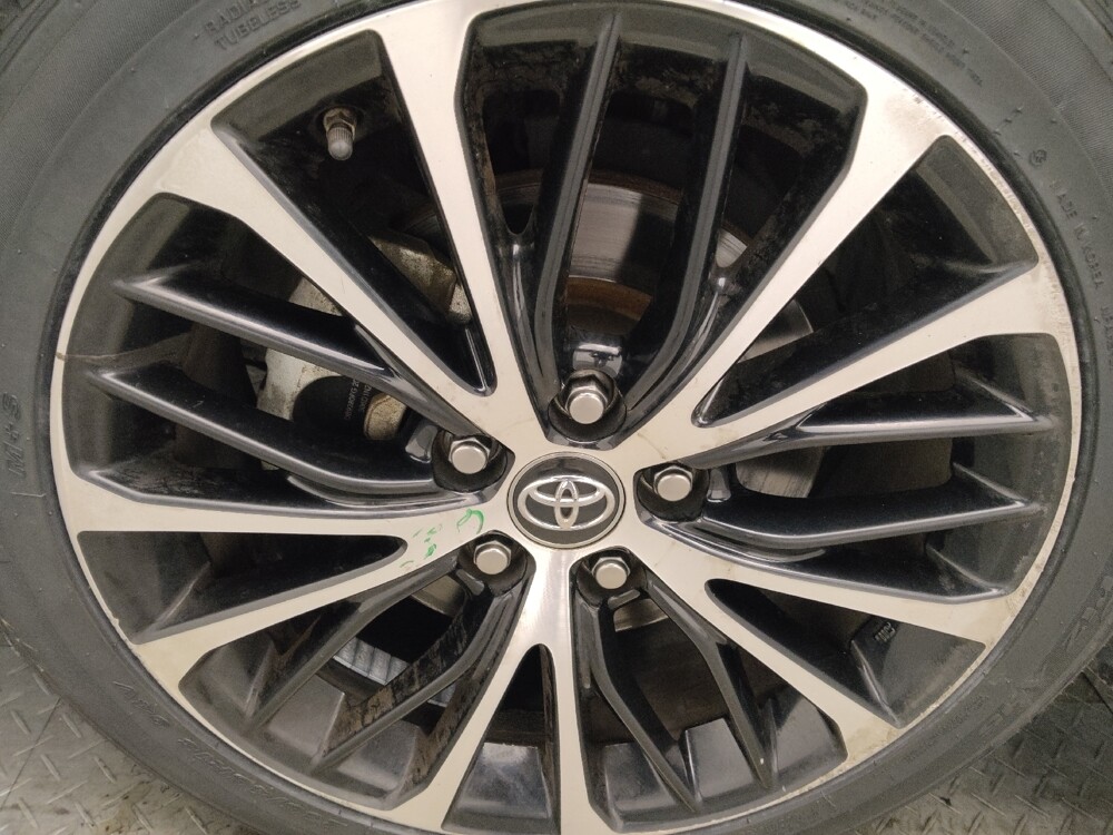 2019 Toyota Camry in Union City, GA 30291 - 18118823 31