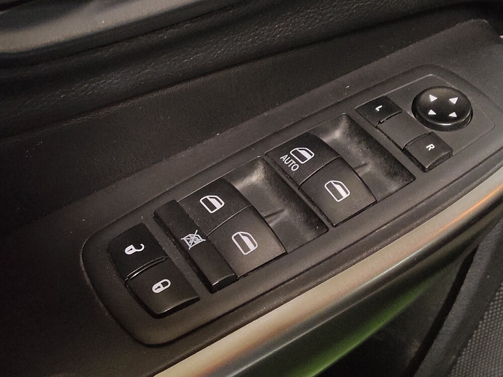 2020 Jeep Cherokee in Arlington, TX 76011 - 18118837 27