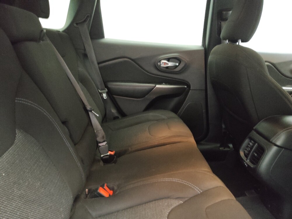 2020 Jeep Cherokee in Arlington, TX 76011 - 18118837 19