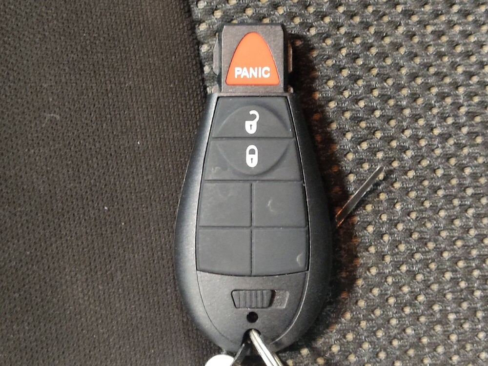 2020 Jeep Cherokee in Arlington, TX 76011 - 18118837 32