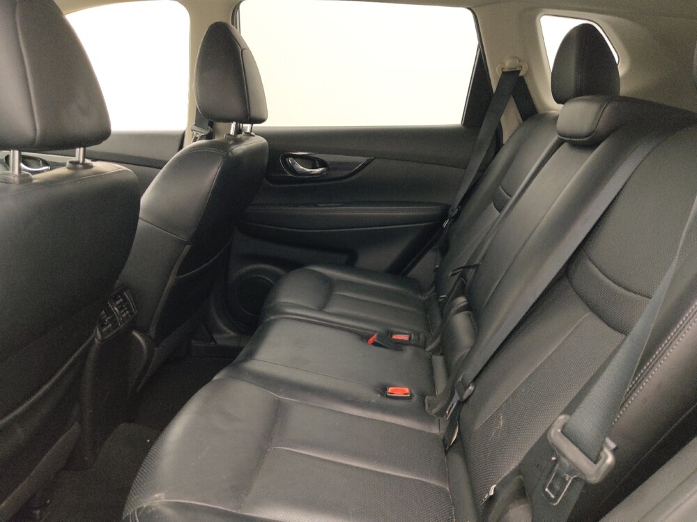 2018 Nissan Rogue in Clearwater, FL 33764 - 18118838 18