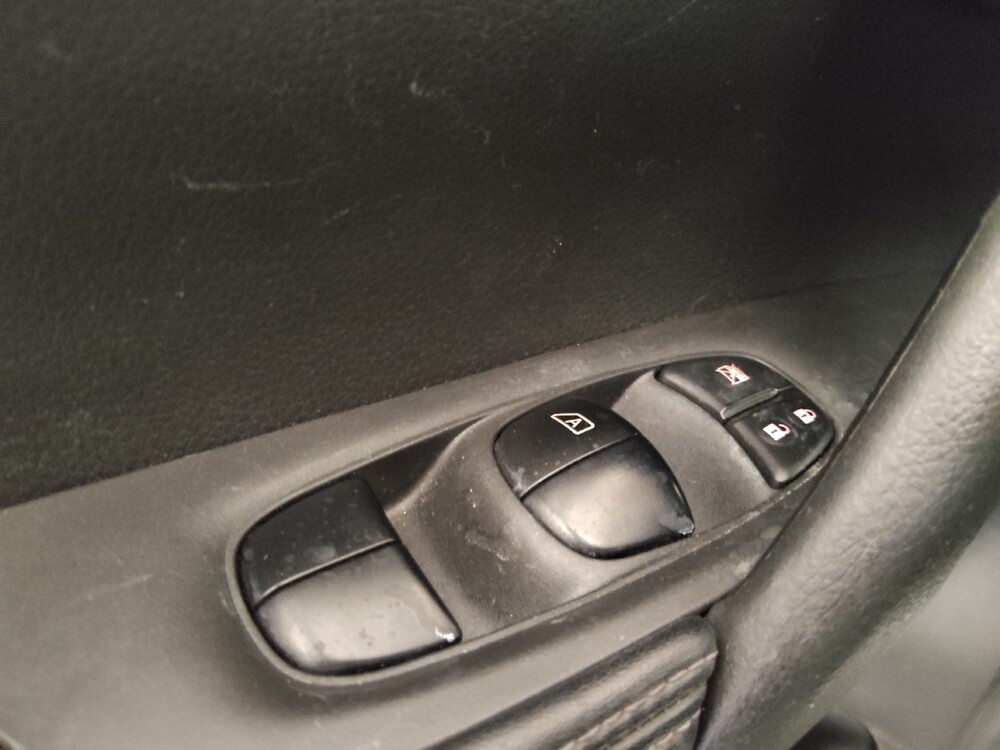 2018 Nissan Rogue in Clearwater, FL 33764 - 18118838 27