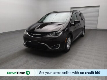 2017 Chrysler Pacifica in Lewisville, TX 75067